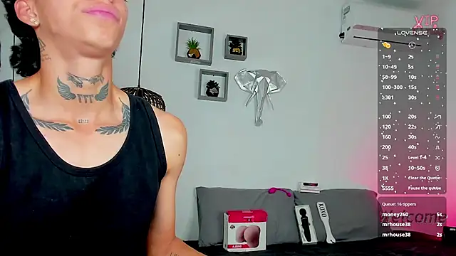 AmberAdams  online show from January 2026 07:11:01 PM