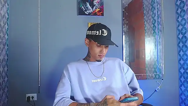 Snapshot of Liam_lee chatting on May 2026 12:28:02 AM Liam lee online show from May 2026 12:28:02 AM
