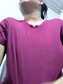 Snapshot of Francesca_ferrari chatting on April 2026 06:10:01 PM Francesca ferrari online show from April 2026 06:10:01 PM