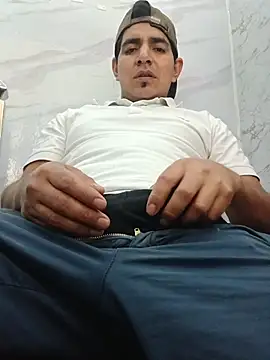 latino17 online show from November 2025 06:05:02 AM