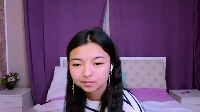 Shy Kira online show from February 2025 03:54:01 PM