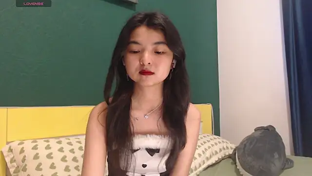 Snapshot of Shy_Kira chatting on June 2026 08:48:01 AM Shy Kira online show from June 2026 08:48:01 AM