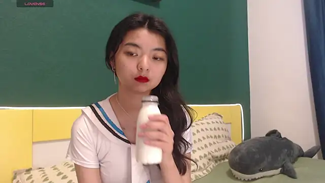 Snapshot of Shy_Kira chatting on June 2026 08:46:02 AM Shy Kira online show from June 2026 08:46:02 AM