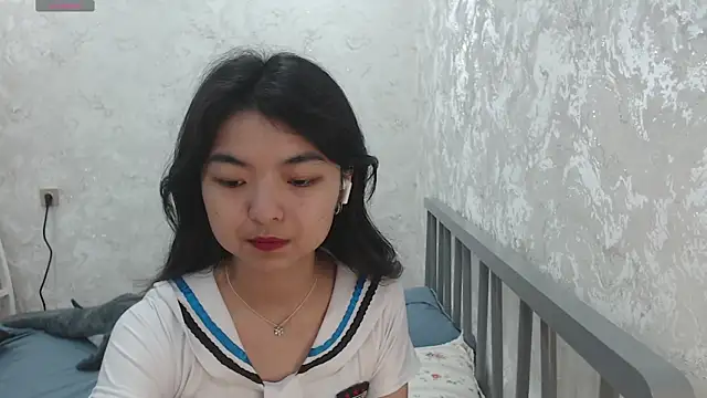 Snapshot of Shy_Kira chatting on July 2026 08:40:02 AM Shy Kira online show from July 2026 08:40:02 AM