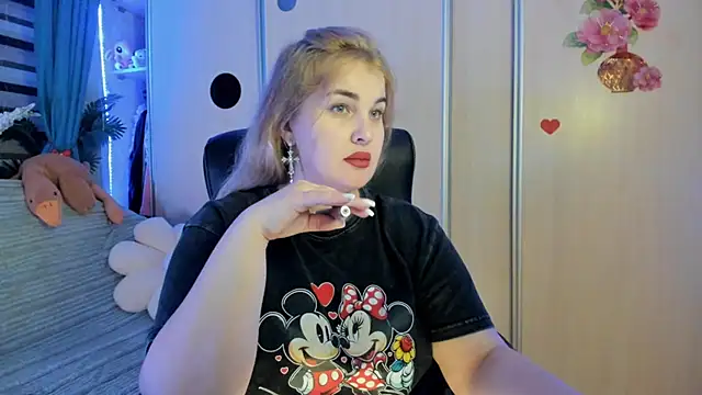 CoraSwon online show from February 2026 03:42:01 PM