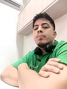 Snapshot of Fiel77 chatting on February 2026 01:10:01 PM Fiel77 online show from February 2026 01:10:01 PM