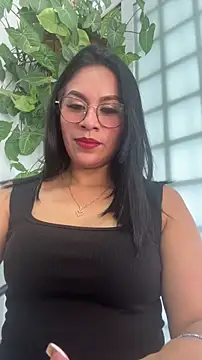 Sofia Convers online show from December 2025 01:07:01 PM