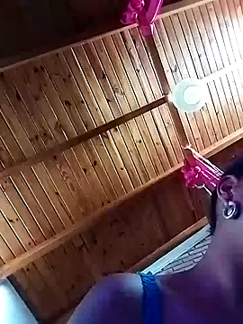 littlebrunett online show from February 2026 11:36:02 AM