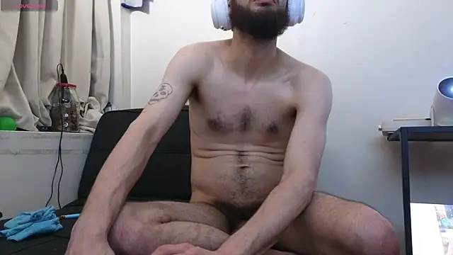 Snapshot of pantslesstraveler_plt chatting on December 2024 06:27:01 AM pantslesstraveler plt online show from December 2024 06:27:01 AM