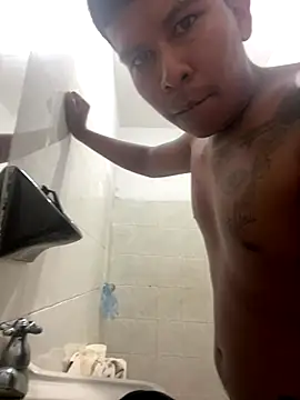 8Evere Martn online show from October 2025 12:04:02 PM