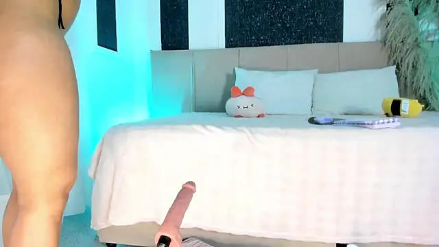 Alaia Manson online show from February 2026 07:45:01 PM