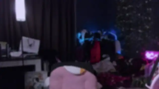 Byeol Dae  online show from December 2024 01:40:01 PM