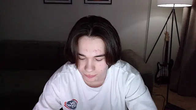 Snapshot of MarkusDean chatting on February 2025 01:40:01 PM MarkusDean online show from February 2025 01:40:01 PM