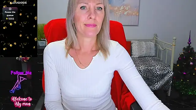 Anita Tayson online show from December 2025 08:33:01 AM