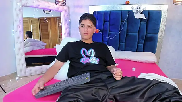 Levy Steve online show from November 2025 03:08:02 AM