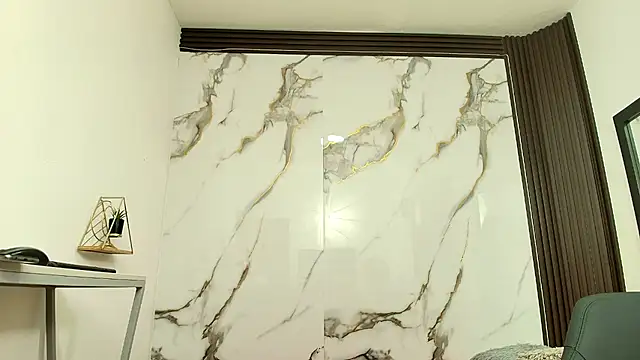 Lindsey8 online show from March 2026 12:13:01 PM