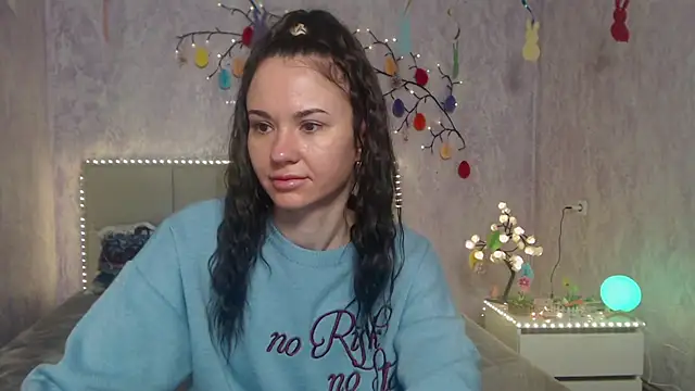 KaraCriegs online show from April 2026 05:43:02 PM