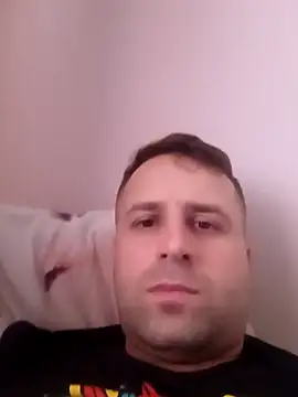 LucianM6 online show from November 2025 12:37:02 PM