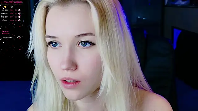 Snapshot of ShhhO_O chatting on March 2025 10:28:02 AM ShhhO O online show from March 2025 10:28:02 AM