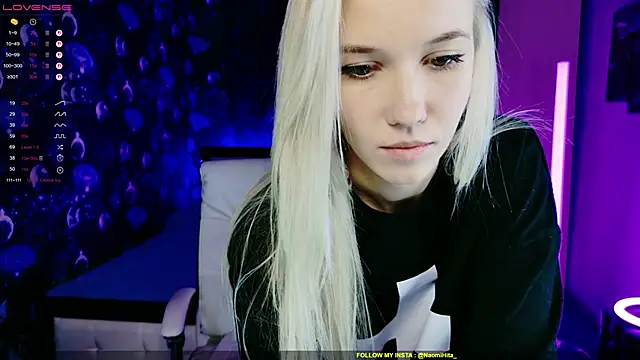 Snapshot of ShhhO_O chatting on October 2025 12:03:02 PM ShhhO O online show from October 2025 12:03:02 PM