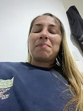 Iris love18 online show from February 2025 01:08:01 AM