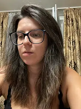 NadiraNoor online show from July 2026 11:42:02 PM