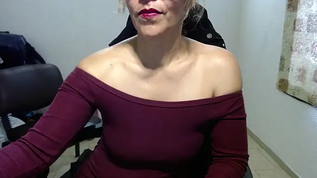 Snapshot of horny_paty chatting on December 2025 12:47:02 PM horny paty online show from December 2025 12:47:02 PM