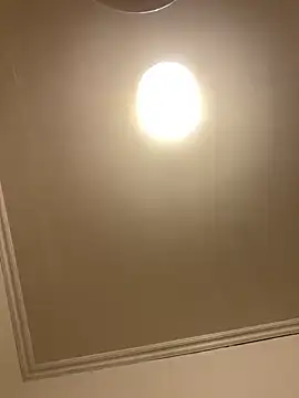 Snapshot of milkyhonybaby chatting on October 2025 09:28:02 PM milkyhonybaby online show from October 2025 09:28:02 PM