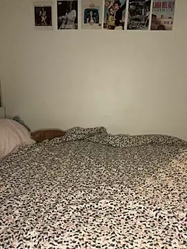 Snapshot of milkyhonybaby chatting on February 2026 11:25:01 PM milkyhonybaby online show from February 2026 11:25:01 PM