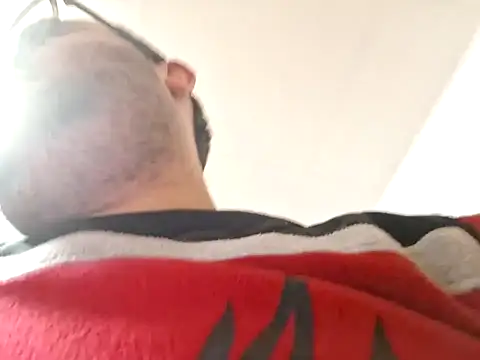 Javier bear online show from February 2025 09:56:01 PM