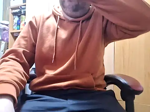 Javier bear online show from February 2025 03:16:01 PM