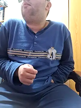 Javier bear online show from March 2025 12:22:01 PM