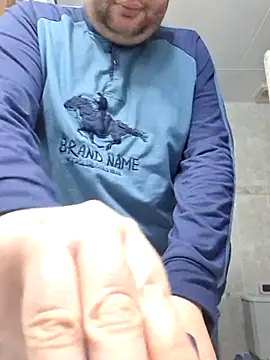 Javier bear online show from March 2025 10:11:02 AM