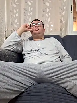 Javier bear online show from March 2026 10:25:02 PM