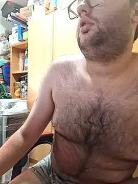 Snapshot of Javier_bear chatting on June 2026 09:58:01 AM Javier bear online show from June 2026 09:58:01 AM