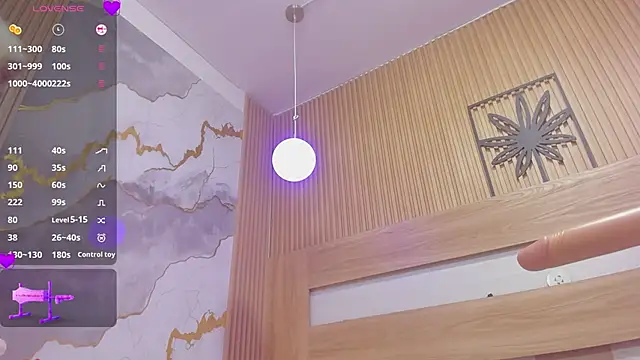 Snapshot of Elif_blond chatting on November 2025 10:43:02 PM Elif blond online show from November 2025 10:43:02 PM