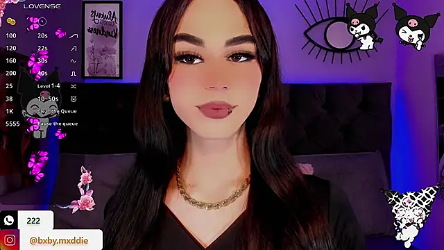 kimMaddiee online show from October 2025 06:00:01 AM