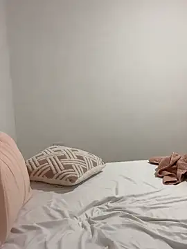 EmiliaCatalina online show from September 2025 11:52:01 PM