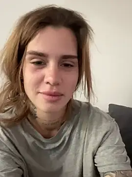 EmiliaCatalina online show from March 2026 04:22:02 PM