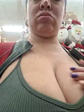 Snapshot of laura_bassi chatting on November 2025 12:20:02 AM laura bassi online show from November 2025 12:20:02 AM