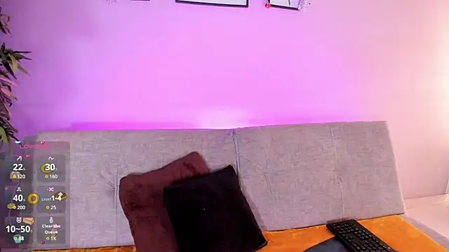 cinnamon kyla online show from December 2024 06:27:01 PM