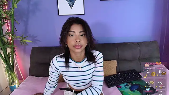 cinnamon kyla online show from March 2025 07:17:01 PM