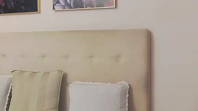 CassieHilton online show from November 2025 06:21:01 PM