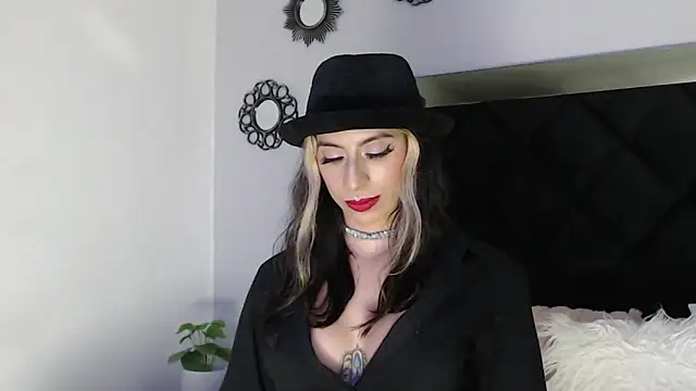 KinaCooper online show from March 2025 12:21:02 AM