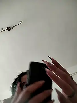 LauraBaby online show from March 2025 10:10:02 AM