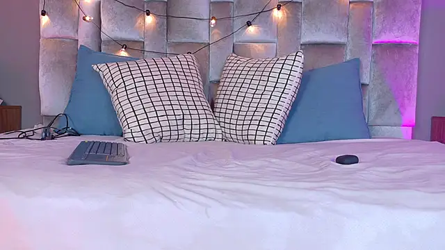 nahomi campbell online show from February 2026 07:43:01 PM