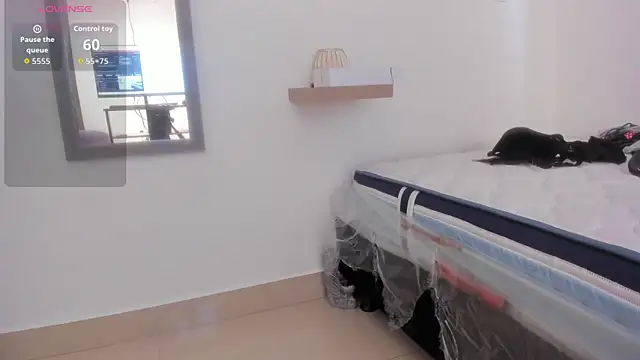 Snapshot of Amina_hafsa chatting on December 2025 09:01:01 PM Amina hafsa online show from December 2025 09:01:01 PM