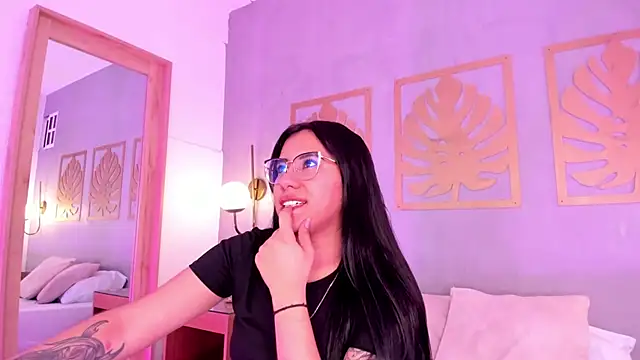 Snapshot of majo_rosse_ chatting on February 2026 06:59:02 PM majo rosse online show from February 2026 06:59:02 PM