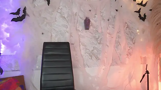 Snapshot of roselinedior chatting on October 2025 03:02:01 PM roselinedior online show from October 2025 03:02:01 PM