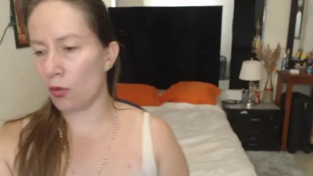 Snapshot of CATRINA-83 chatting on November 2025 05:25:01 PM CATRINA-83 online show from November 2025 05:25:01 PM